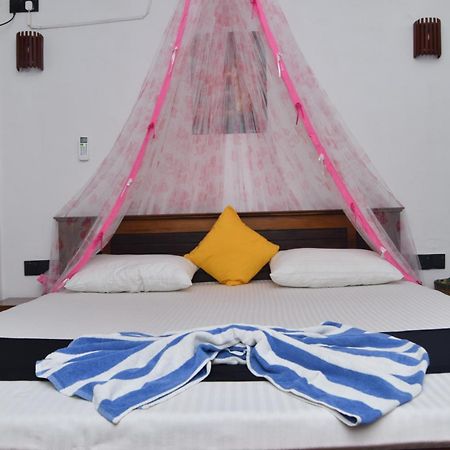 Kosi Giggles Resort Weligama Zewnętrze zdjęcie