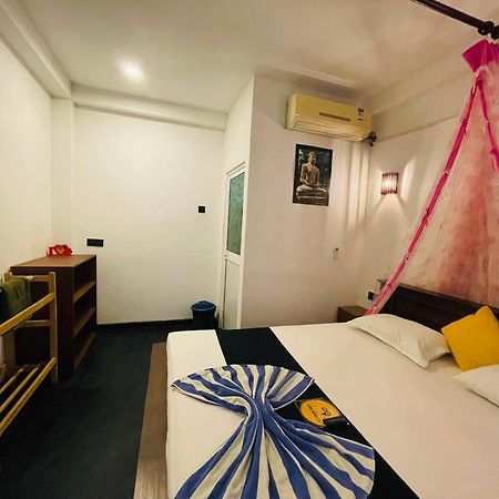 Kosi Giggles Resort Weligama Zewnętrze zdjęcie